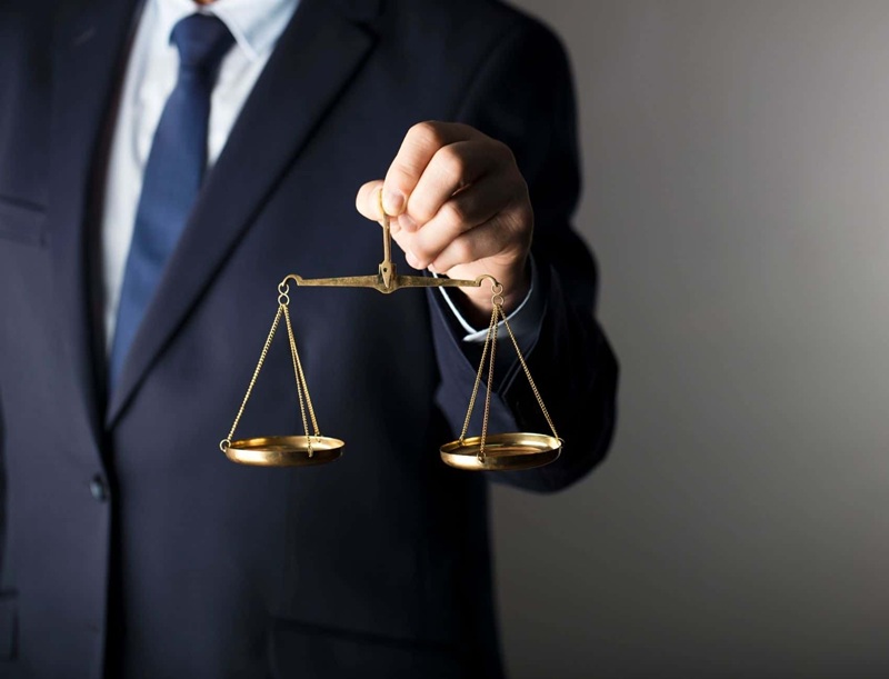 مشکلات حقوقی برند